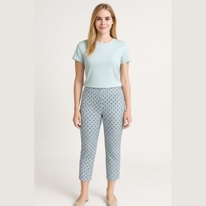 H&M blue and white patterned cropped pants with side zip, size 4, EUC